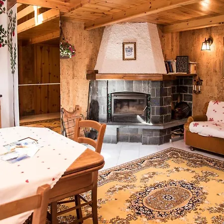 Casa Carbonera Apartment Colere